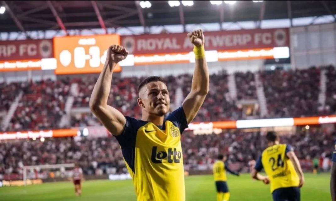 包含埃因霍温赛前止住颓势；志在国王杯名次提升；悬念犹存；年轻球员得到机会的词条