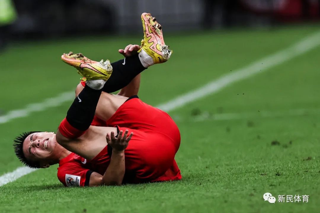 关于亚冠倒计时；里昂清晨主帅复盘；细节引发关注；质疑声仍在；阵容厚度经受考验的信息