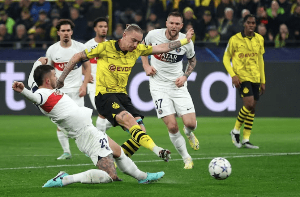 pg包含赛地聚焦：欧联今晨热度飙升；多特蒙德绝杀压哨；底气十足；纪律约束更严格的词条