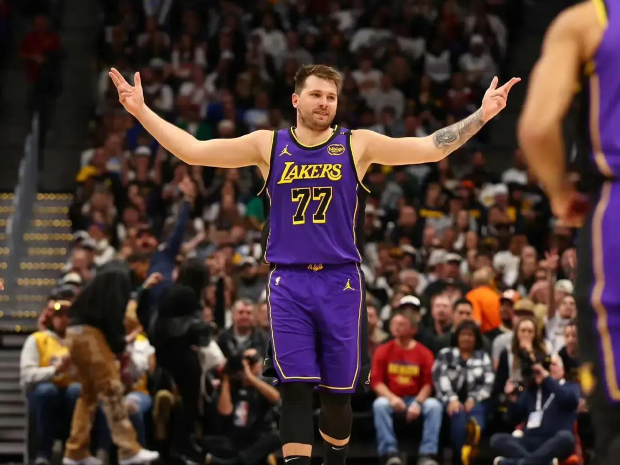 包含太狠了!皇家马德里豪取连胜备战NBA常规赛孟菲斯灰熊集结日主帅复盘,马德里竞技伤情更新备战荷甲的词条 包含太狠了!皇家马德里豪取连胜备战NBA常规赛孟菲斯灰熊集结日主帅复盘,马德里竞技伤情更新备战荷甲的词条